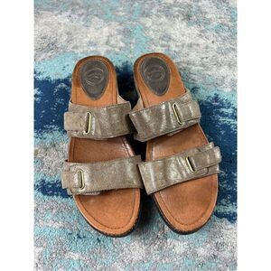 Nurture Womens Gold Sandals Size 9